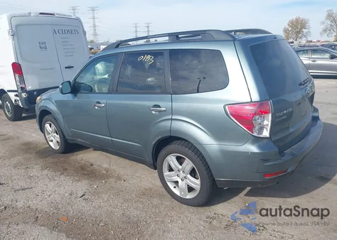 2010 Subaru Forester 2.5X Premium из США, поврежденный, VIN JF2SH6CC3AG916126